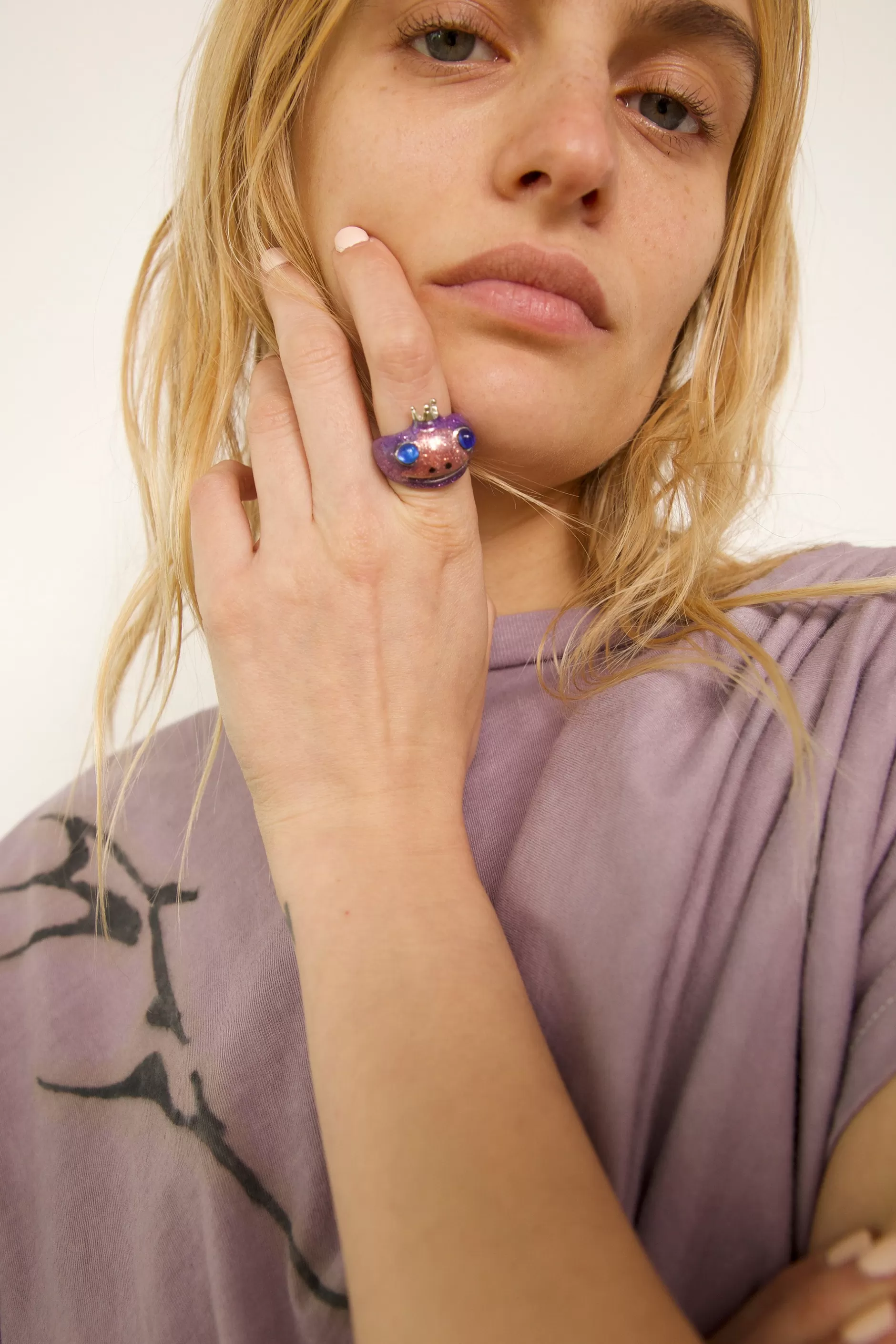 GLITTER PINK LILAC FROG PRINCE RING | Collina Strada Hot